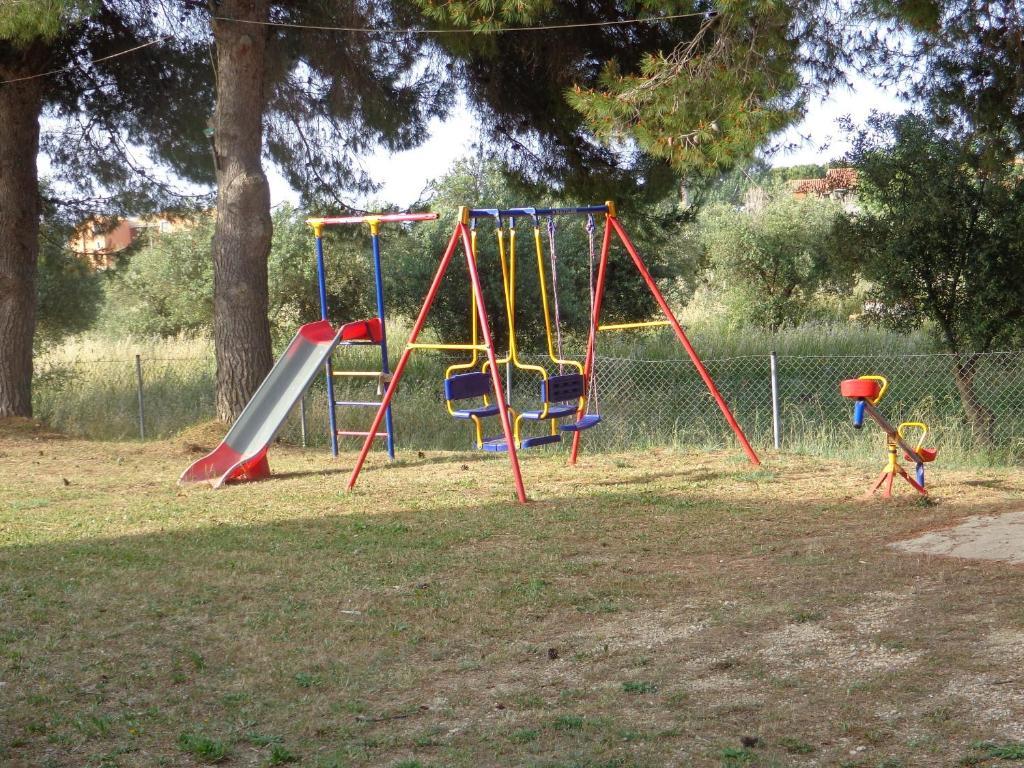 Anchor * Lixouri